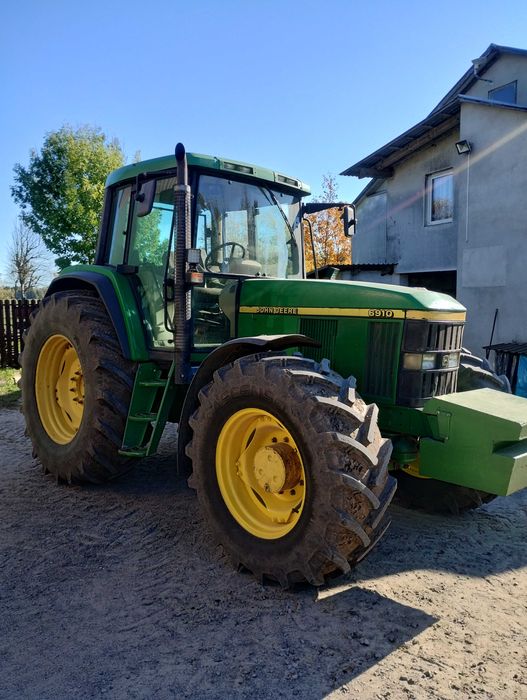 Traktor John Deere 6910,TLS.