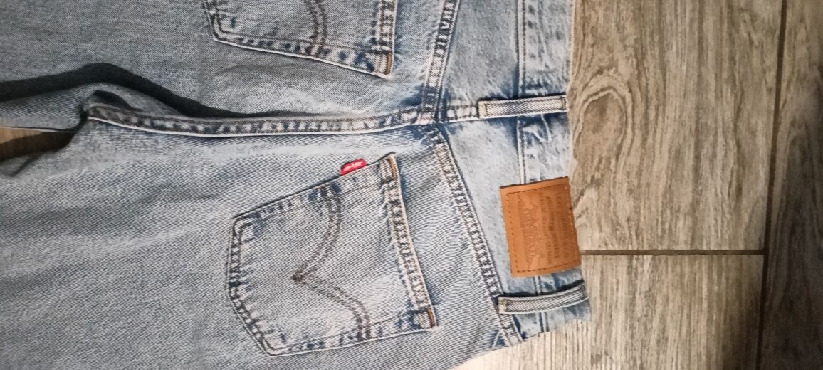 Levis r25 XXS-XS dzinsy