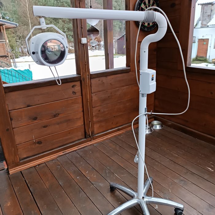 Lampa do garazu na kółkach