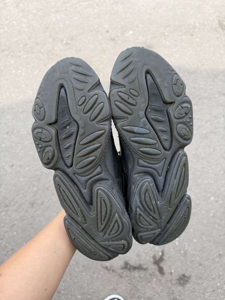 Кроссовки adidas оригинал размер  40 ozweego knit
