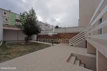 Apartamento T3 com quintal Barreiro
