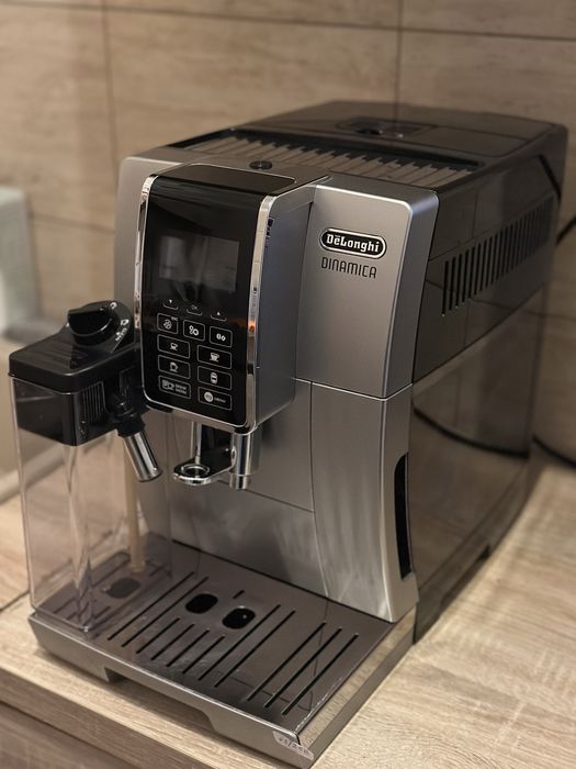 Кавомашина Delonghi Dinamica з капучинатором кавомолка Delonghi