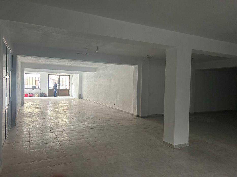Loja/ Garagem com 256m2 para alugar