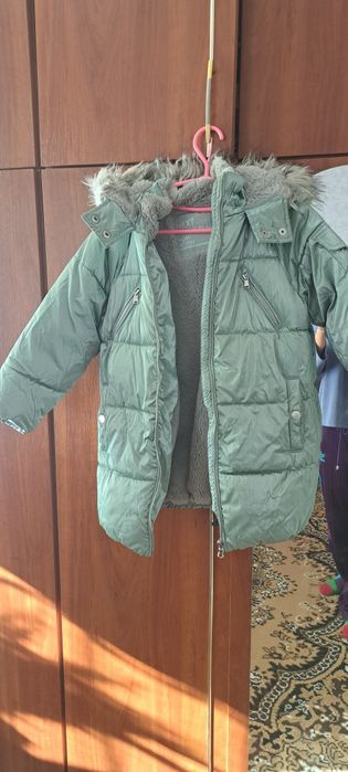Зимові  курточки для дівчинки