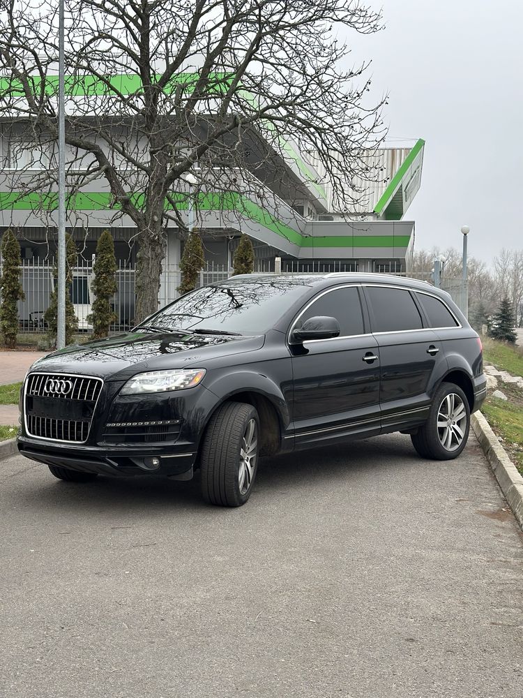 Audi Q7  3.0 tdi PRESTIGE PLUS  Власник !