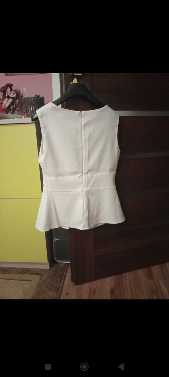 Bluzka rozm. 38( elegancka)