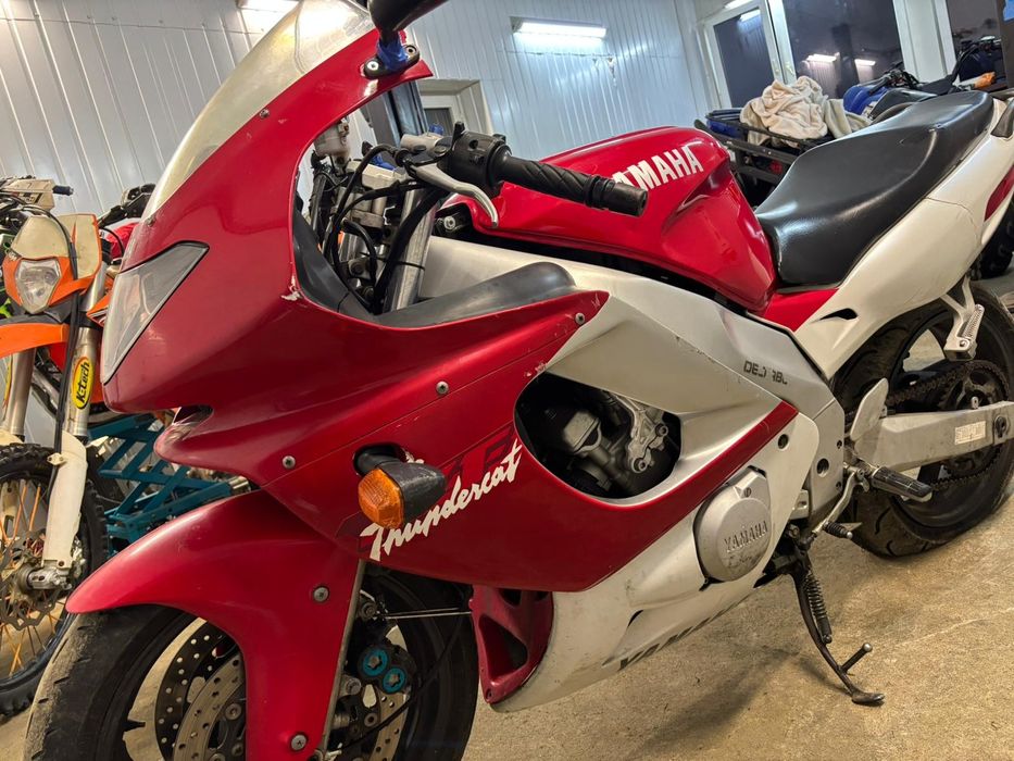 Komplet plastików plastiki owiewki czasza boczek Yamaha thundercat 600