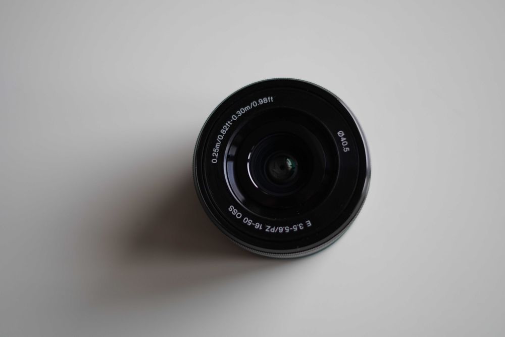 sony 16-50mm f/3.5-5.6