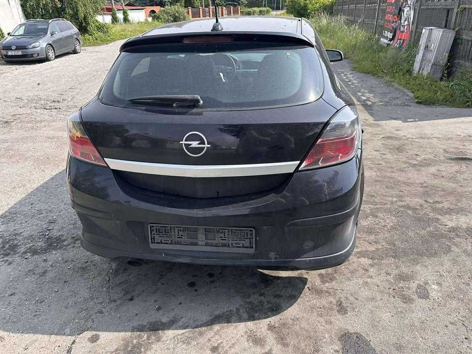 Części Astra H OPC 06r,1.9CDTI, Silnik Skrzynia Drzwi Lampa Maska Z20R