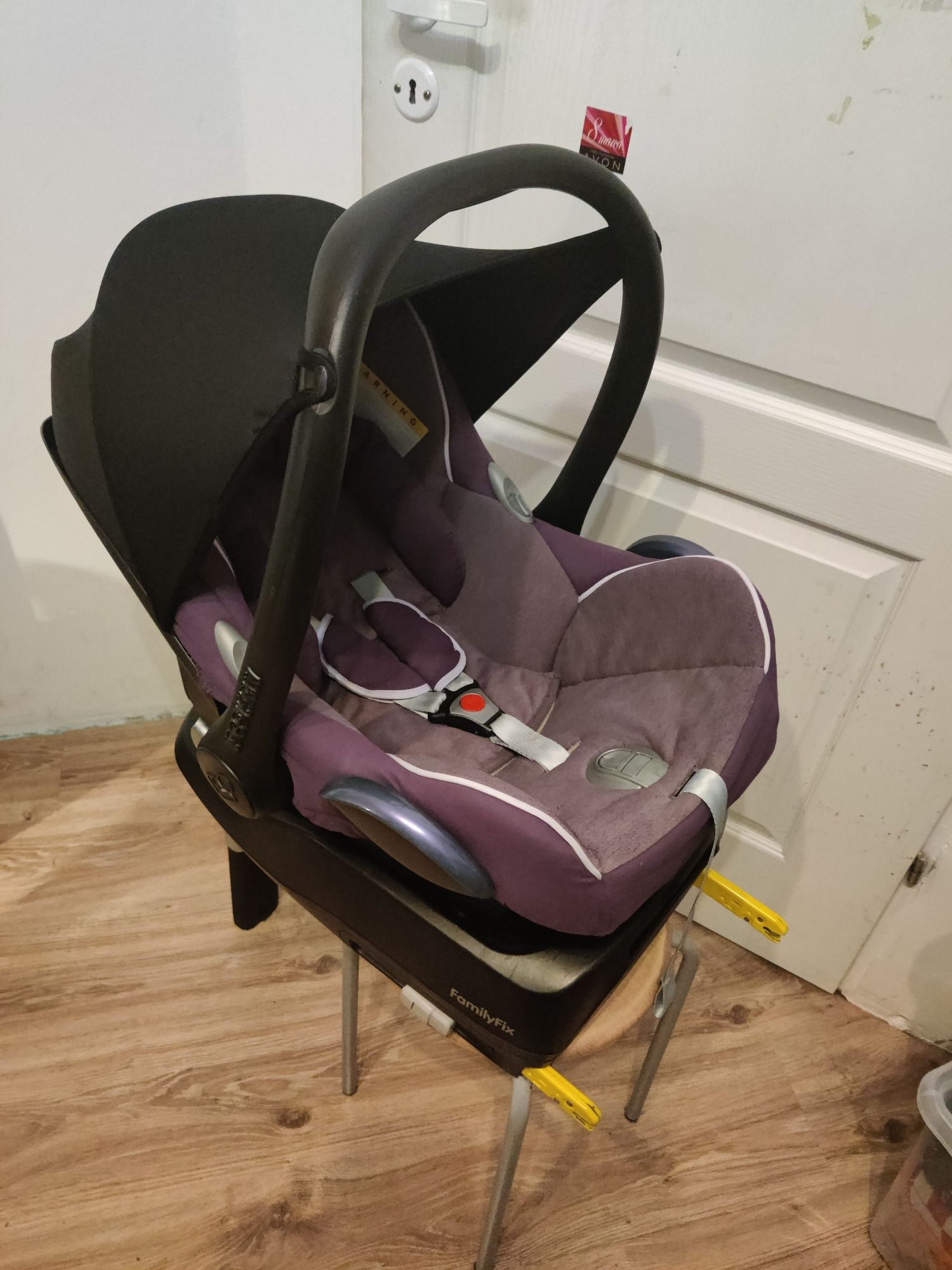 Fotelik maxi cosi + adapter ISOfix do auta