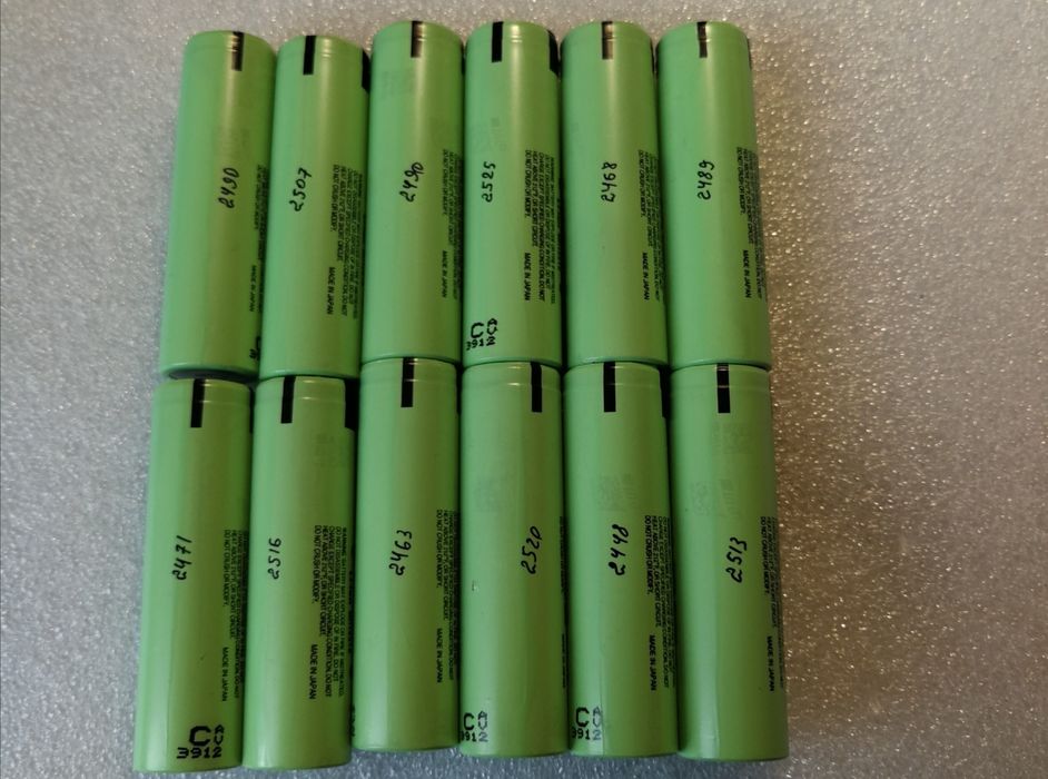 Аккумуляторы 18650. 2400-2500 миллиампер. Panasonic для LED ламп