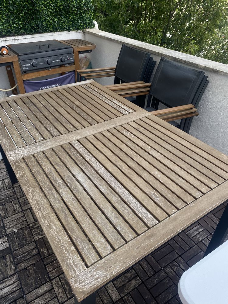 Conjunto Mesa e Cadeiras de Jardim