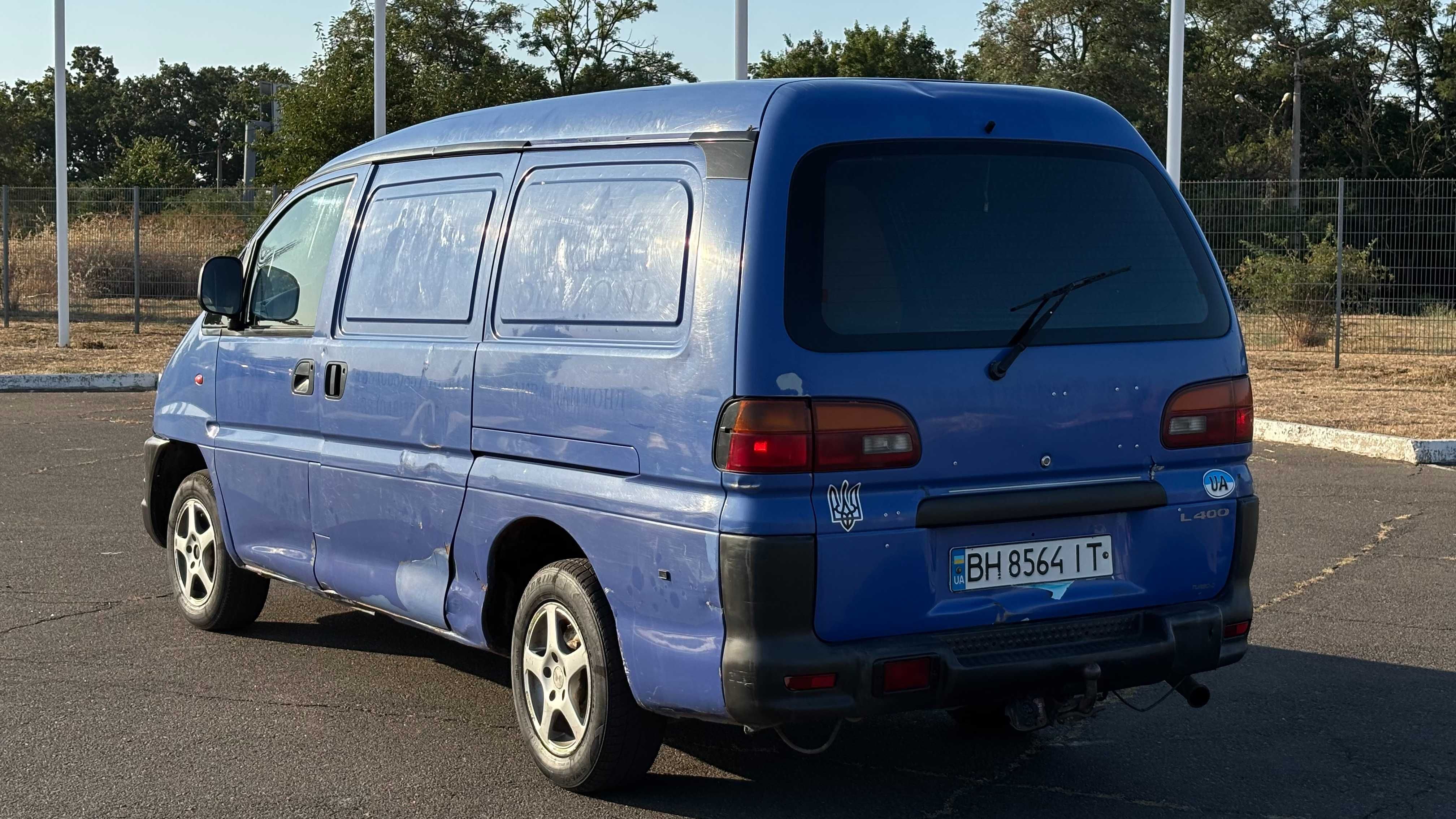 Продам Mitsubishi L 400 2000 года