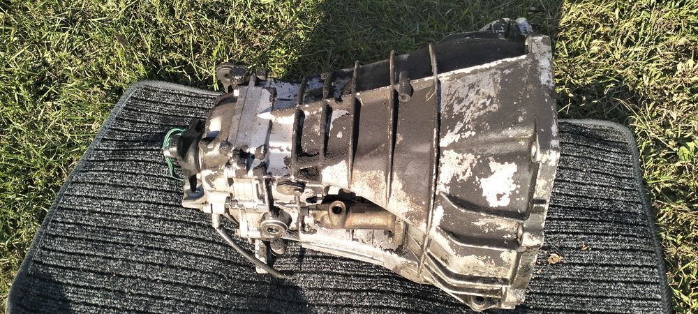 4 ст. КПП 124 Mercedes 91 рік 2.3 бензин