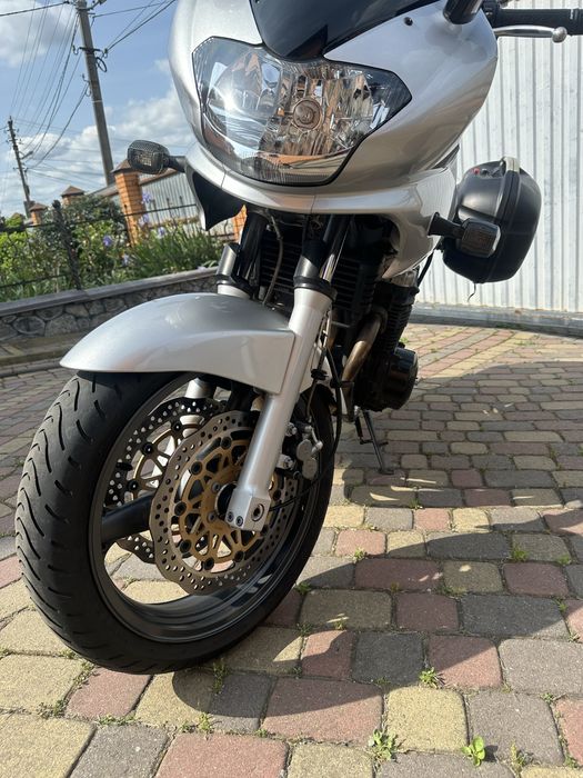 Продам Kawasaki ZR750F свіжопривезений