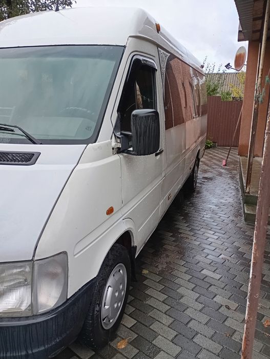 Продам автомобиль ЛТ35 автобус