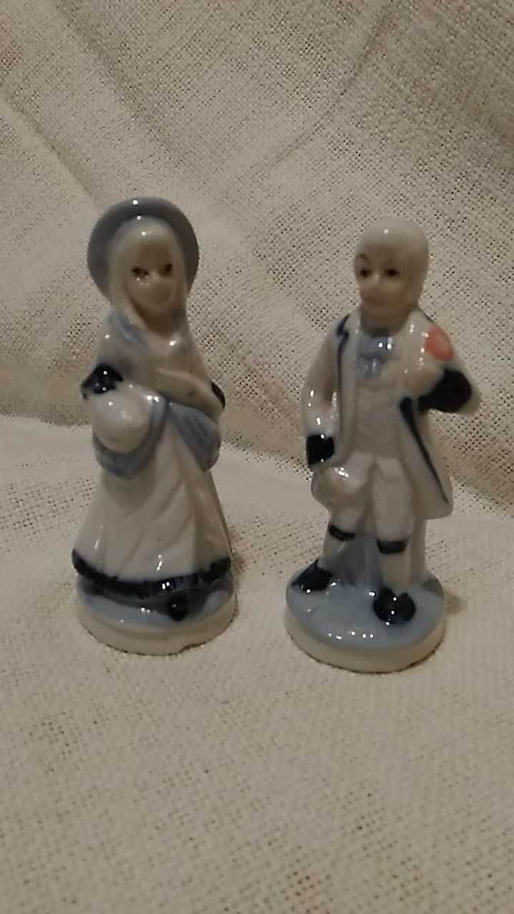 Figurka porcelana para przy kawie