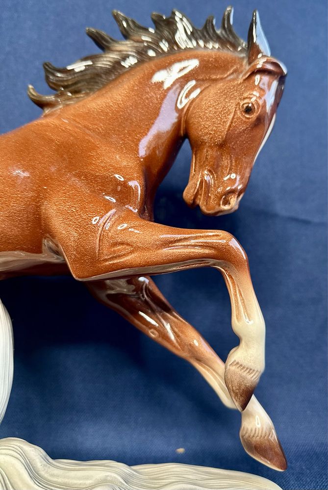 Cavalos em cerâmica de slta qualidade (2)