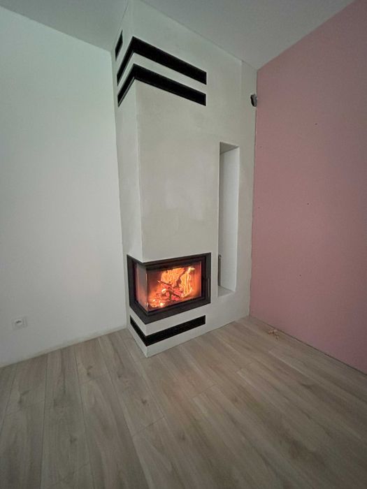 montaż kominków :powietrzne, z płaszczem wodnym z akumulacją