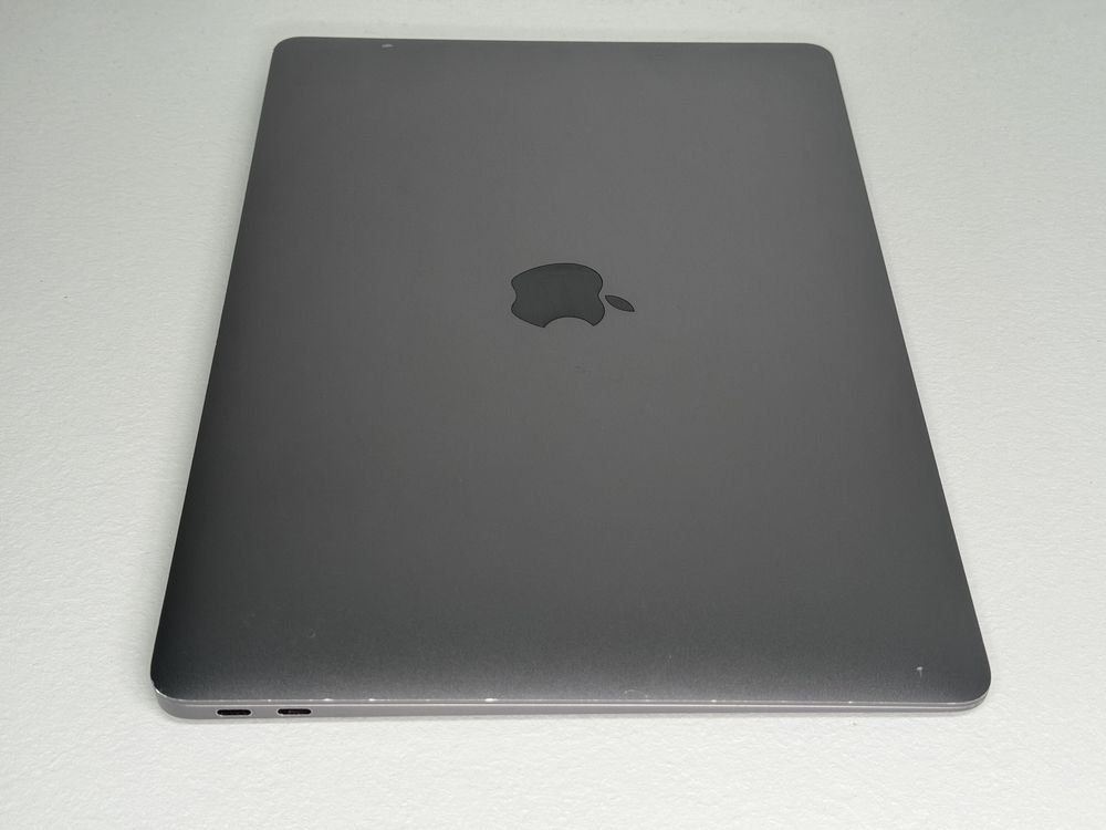 MacBook Air 13 (A2337) - Apple M1/8GB/256GB - faktura VAT 23%