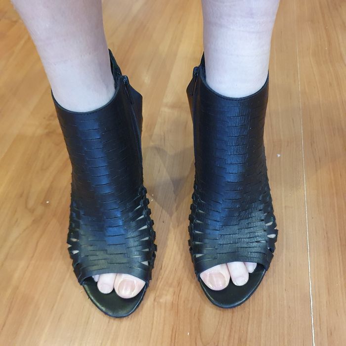 Buty  damskie ze skóry " Apia"