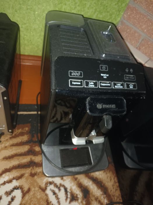 Кавоварка Bosch,Delongi,Melitta.