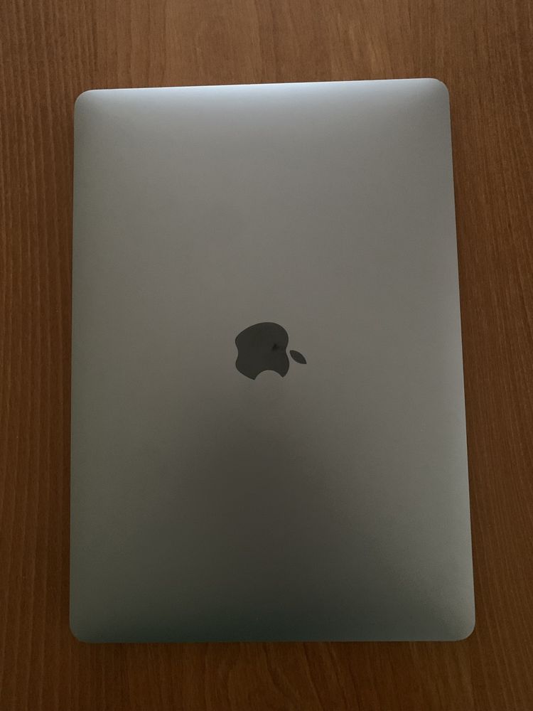 MacBook Air, 2019