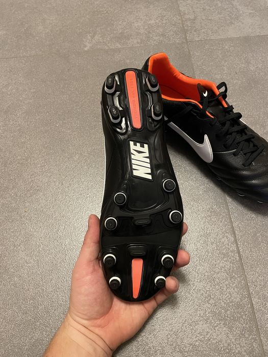 Nowe oryginalne korki piłkarskie Nike Tiempo 2011 ze skóry