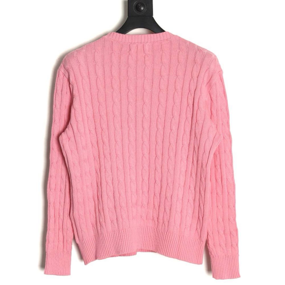Nowy modny sweter