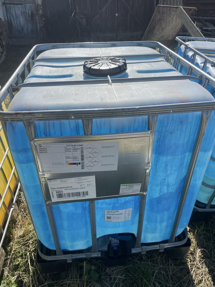 Продам кубові бочки