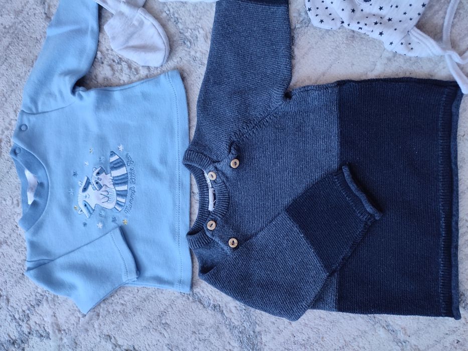 Sweterek i bluzeczka niemowlęca rozmiar 56