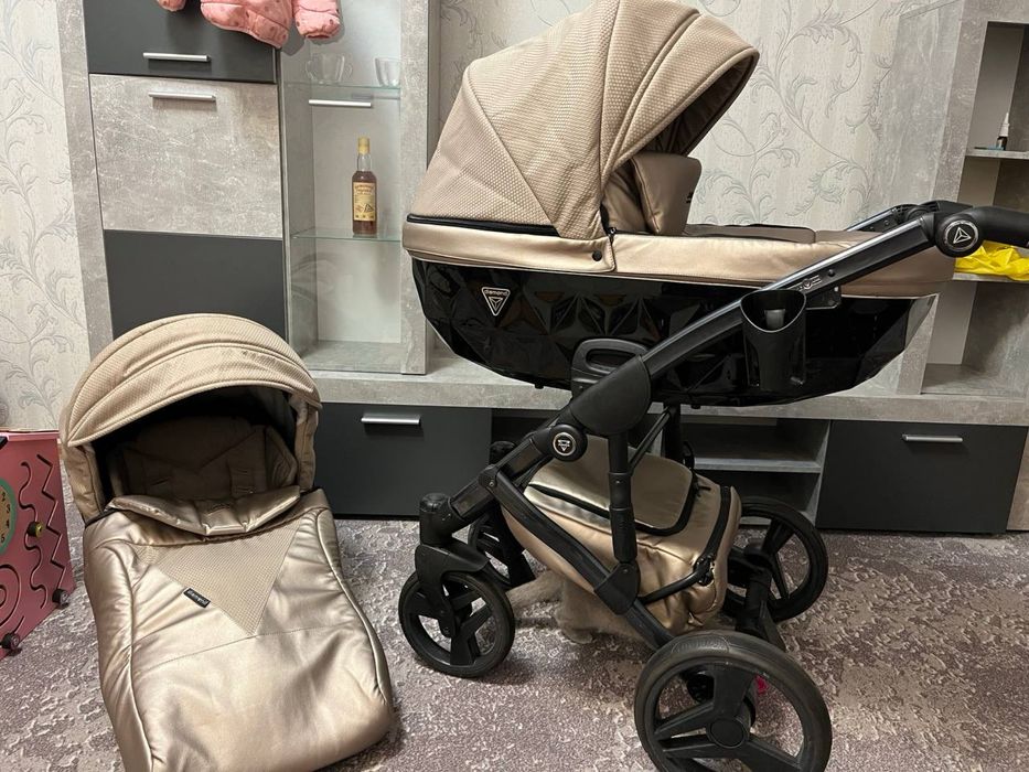 Коляска 2 в 1.