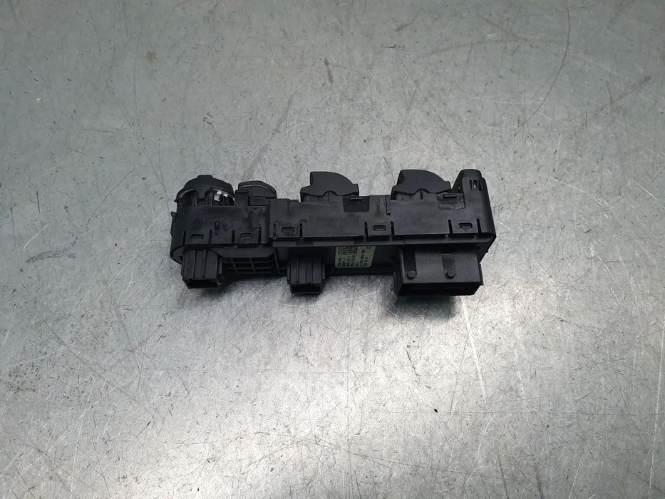 Comando / botão / interruptor vidros frente esquerdo PEUGEOT 3008 II (