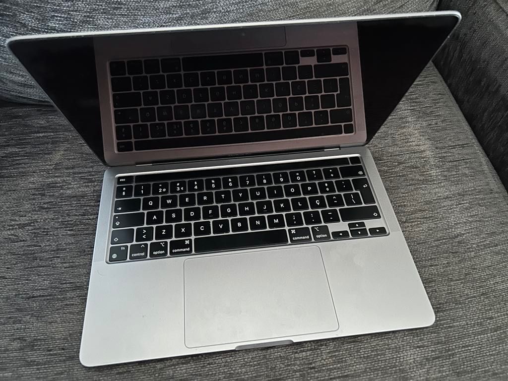 Apple MacBook Pro 13.3'' M2 8-core 8GB 512GB SSD