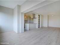 Apartamento T3 + 1 Totalmente Renovado em Aldoar