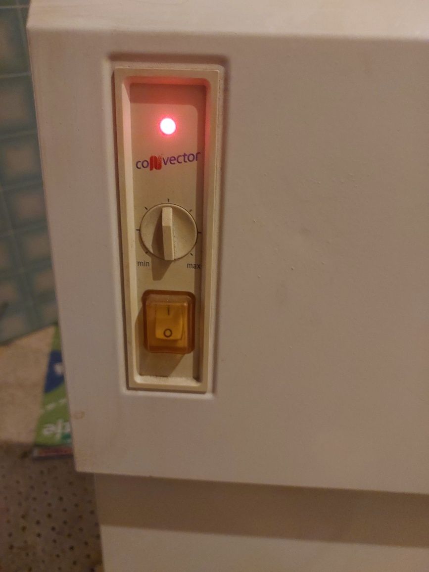Konwektorowy grzejnik elektryczny Convector łazienkowy