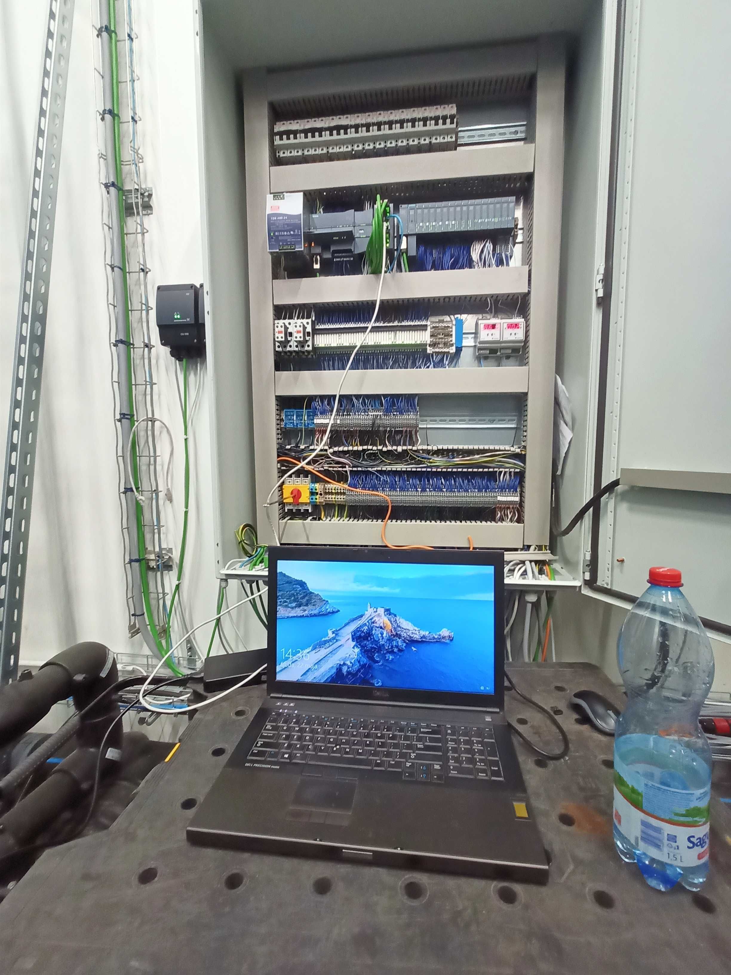 Programowanie sterowników PLC, Automatyka, Prefabrykacja szaf