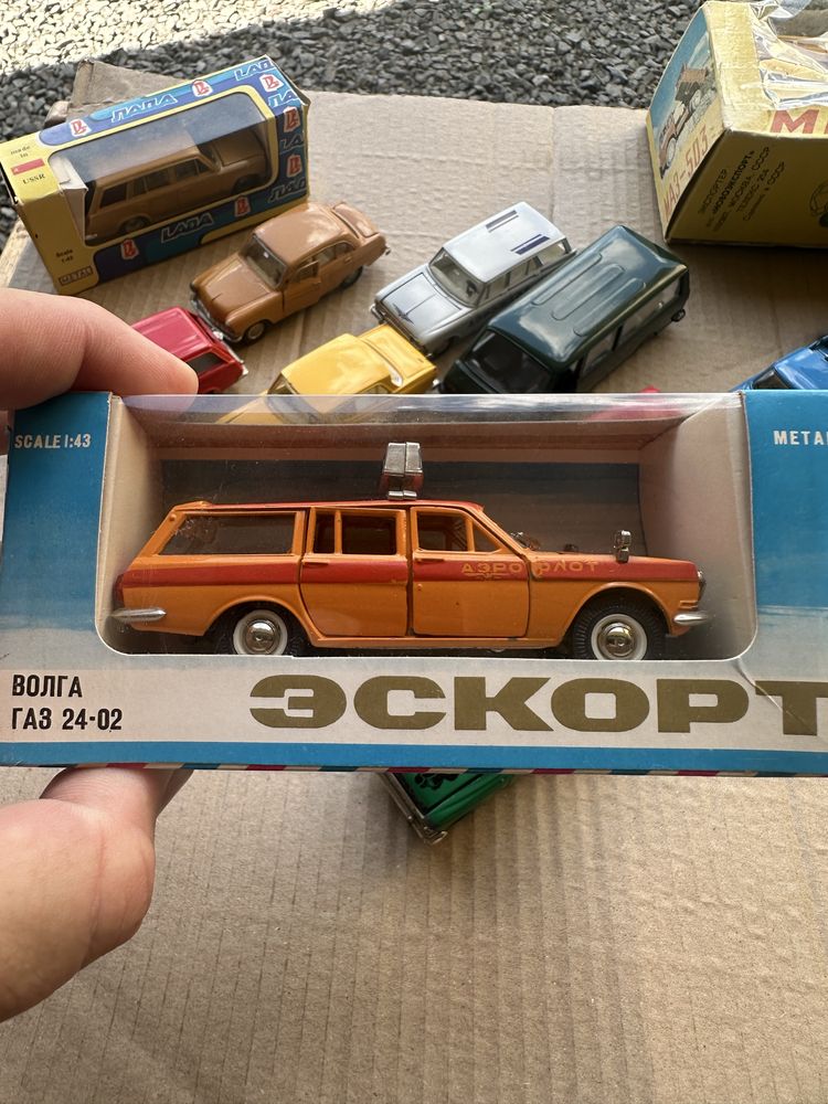 Продам моделі ссср 1/43