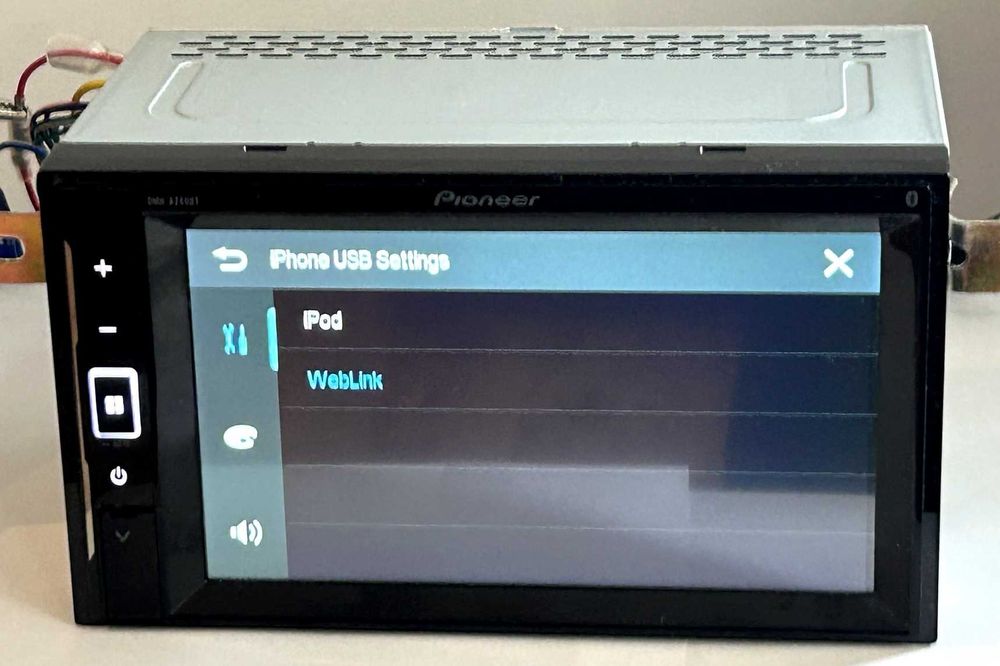 Radio Samochodowe 2DIN PIONEER DMH-A240BT Bluetooth Stacja Multimedial