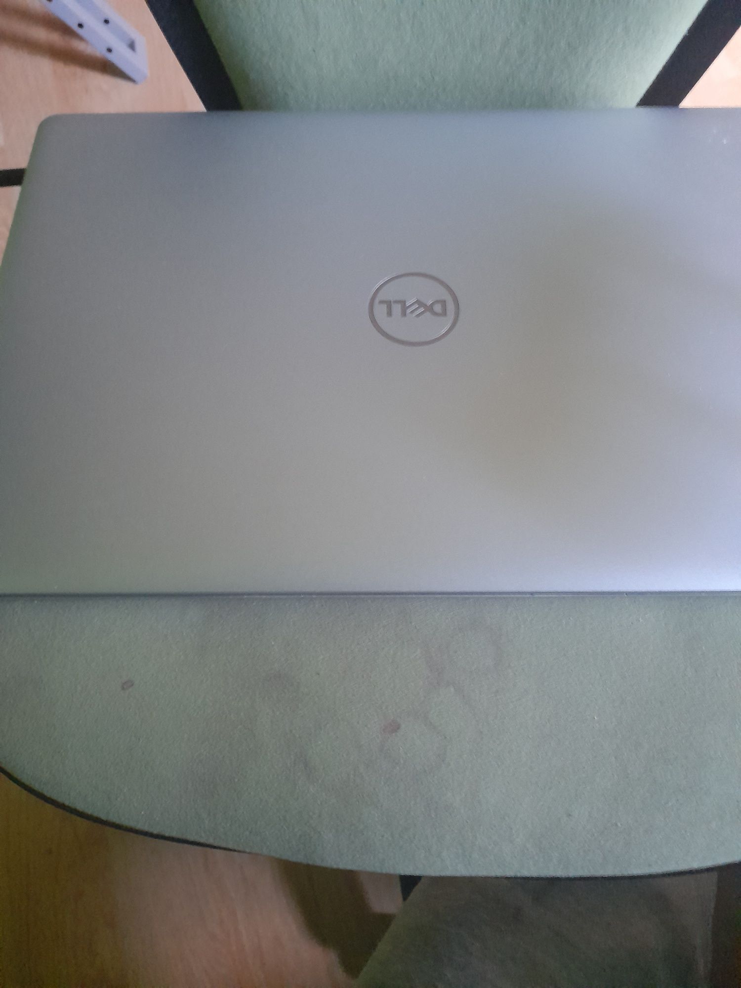 Dell sprzedam laptop