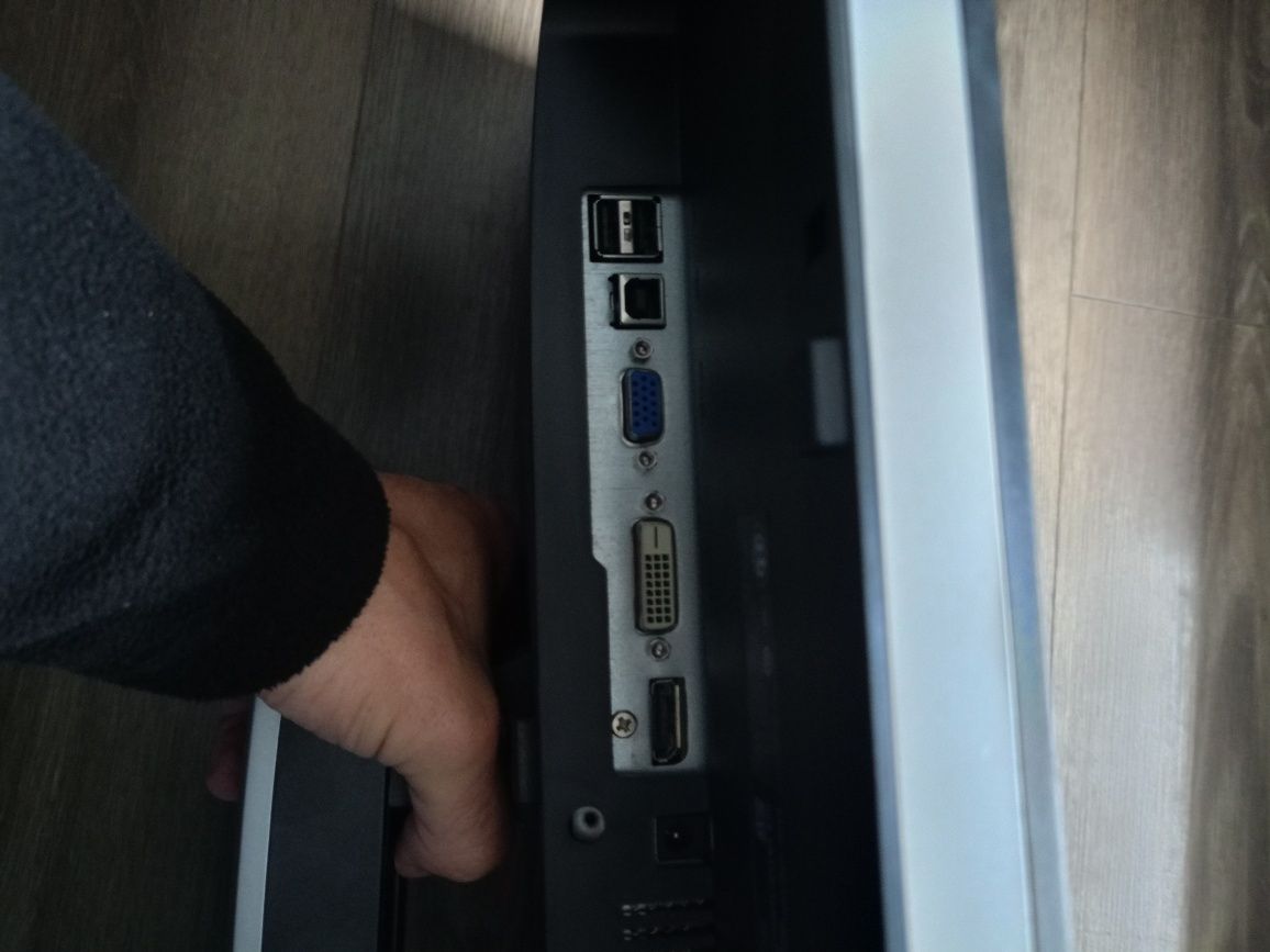 Monitor Dell 24 cale