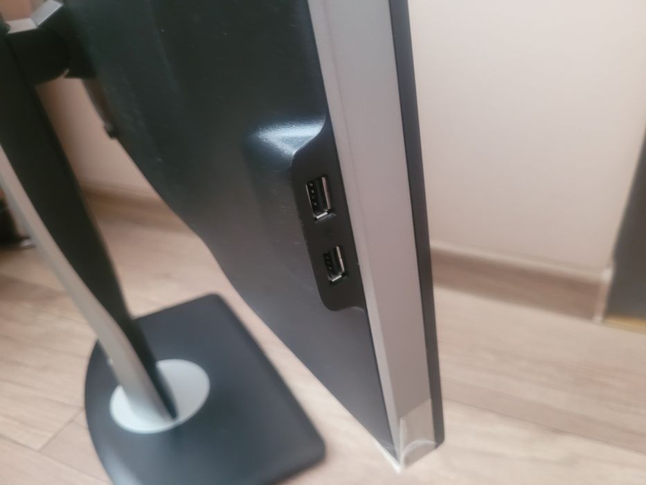 Monitor do komputera DELL 24 "
