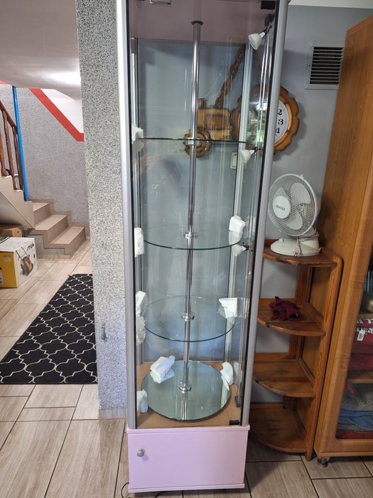 Witryna ekspozycyjna, gablota jubilerska obrotowa