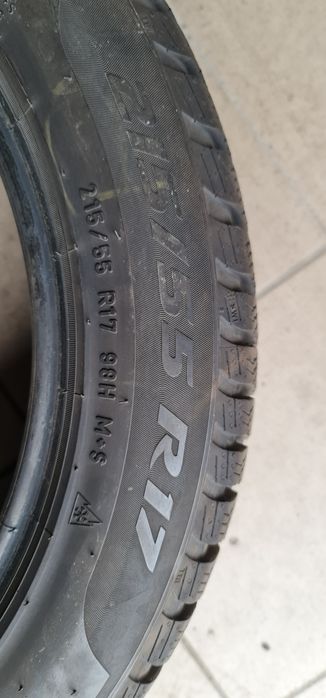 Pirelli sottozero 3 215/55r17 7-8mm 2020r