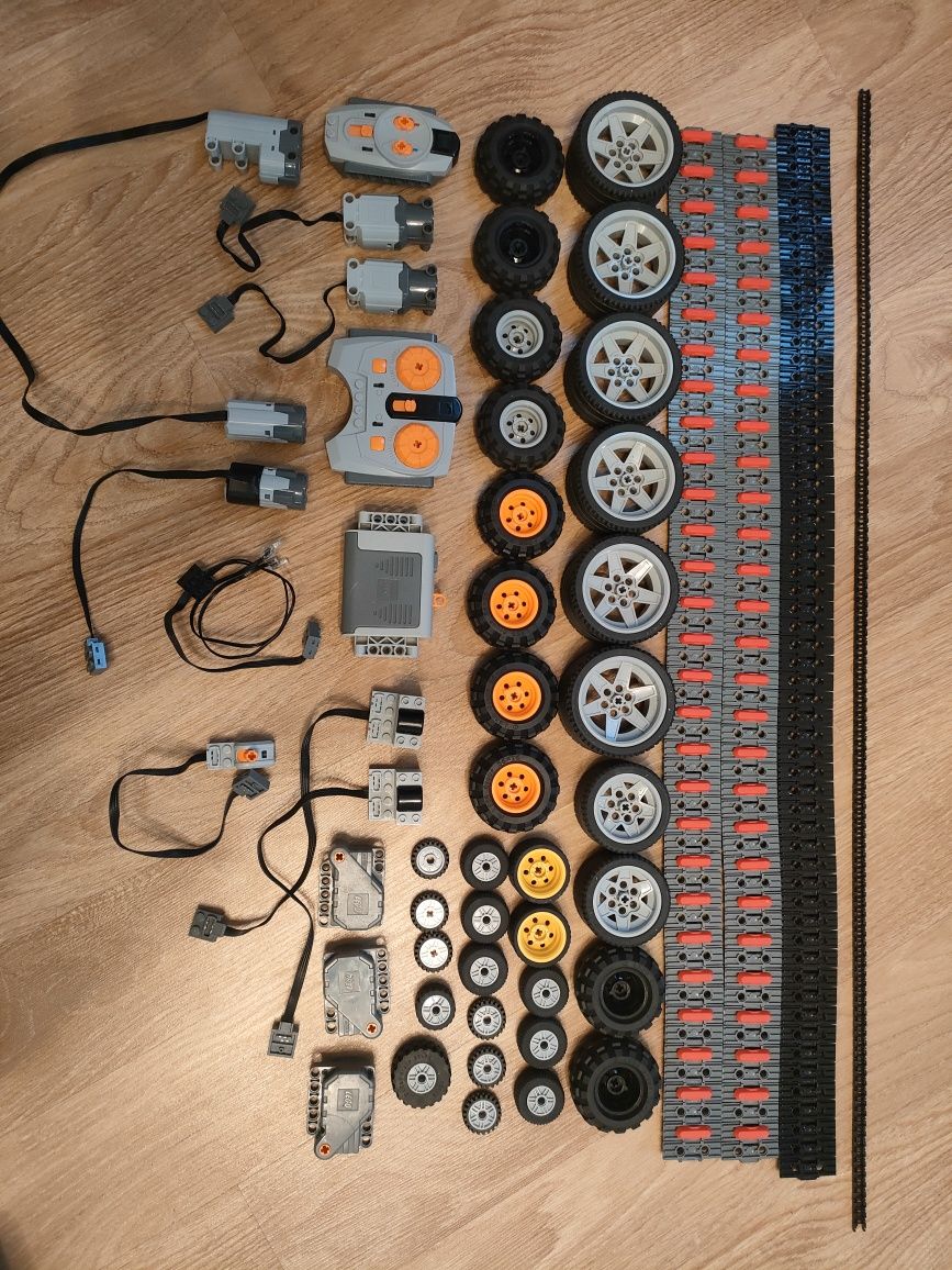 LEGO technic mix + silniki zdalnie sterowane