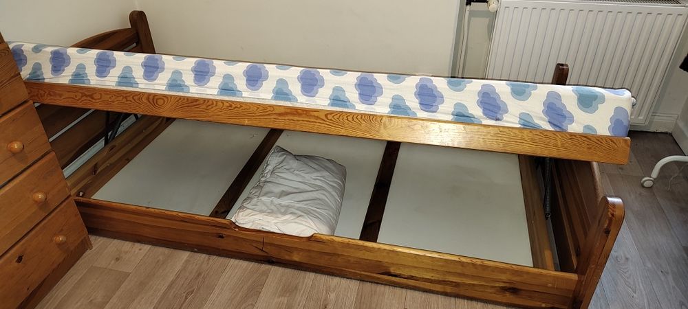 Używane meble sosnowe