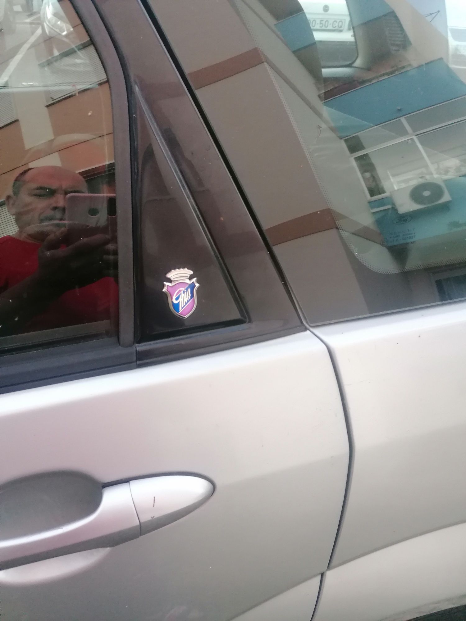 Vendo carro, usado optimo estado