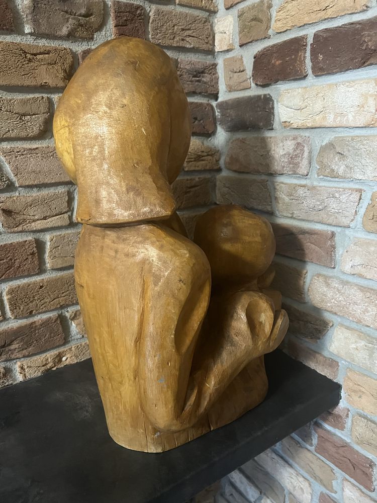 Sprzedam dużą drewnianą rzeźbę  figurę pt. Rodzina Vintage PRL