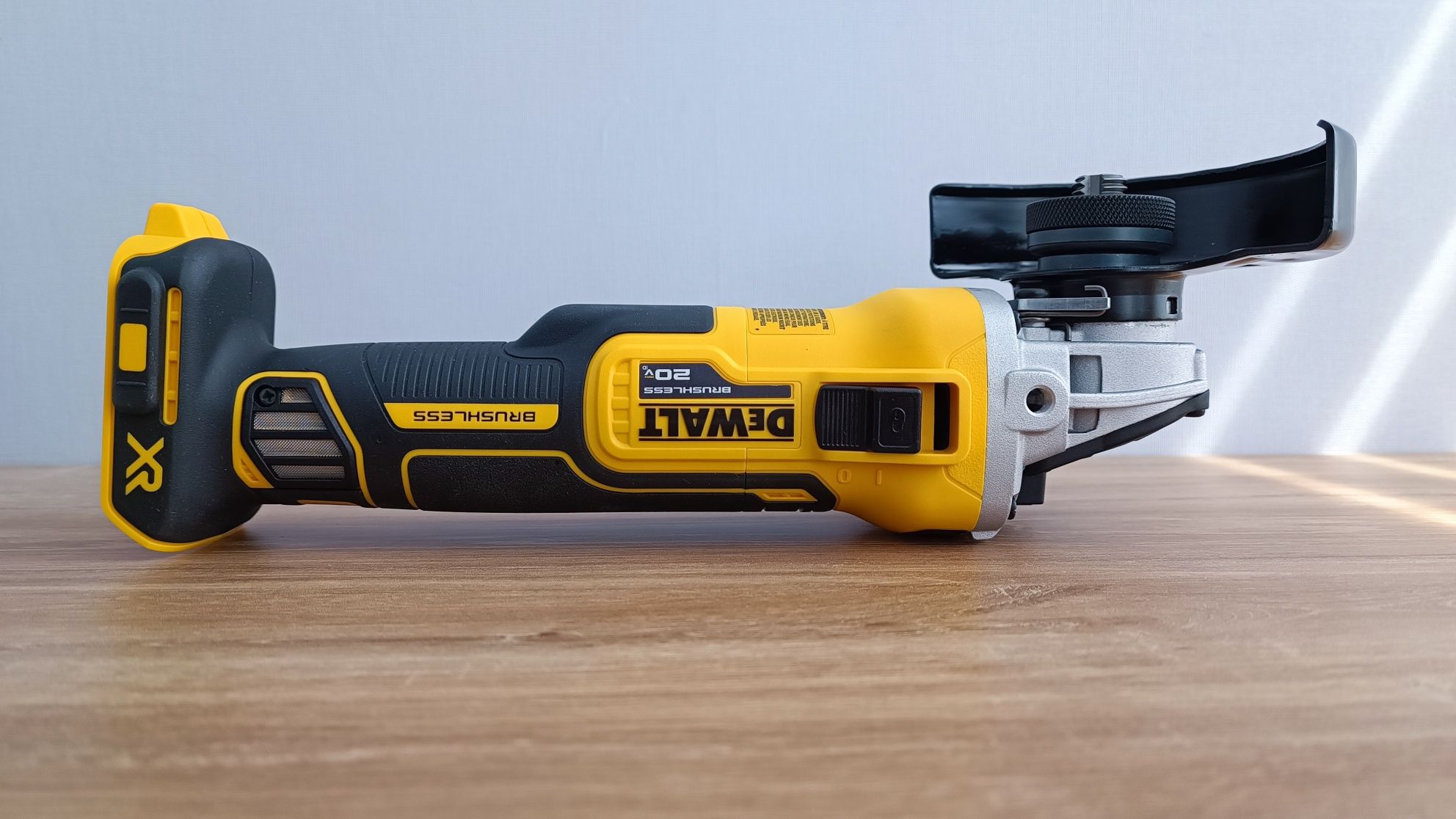 DEWALT DCG405 болгарка кутова шліфмашинка кшм