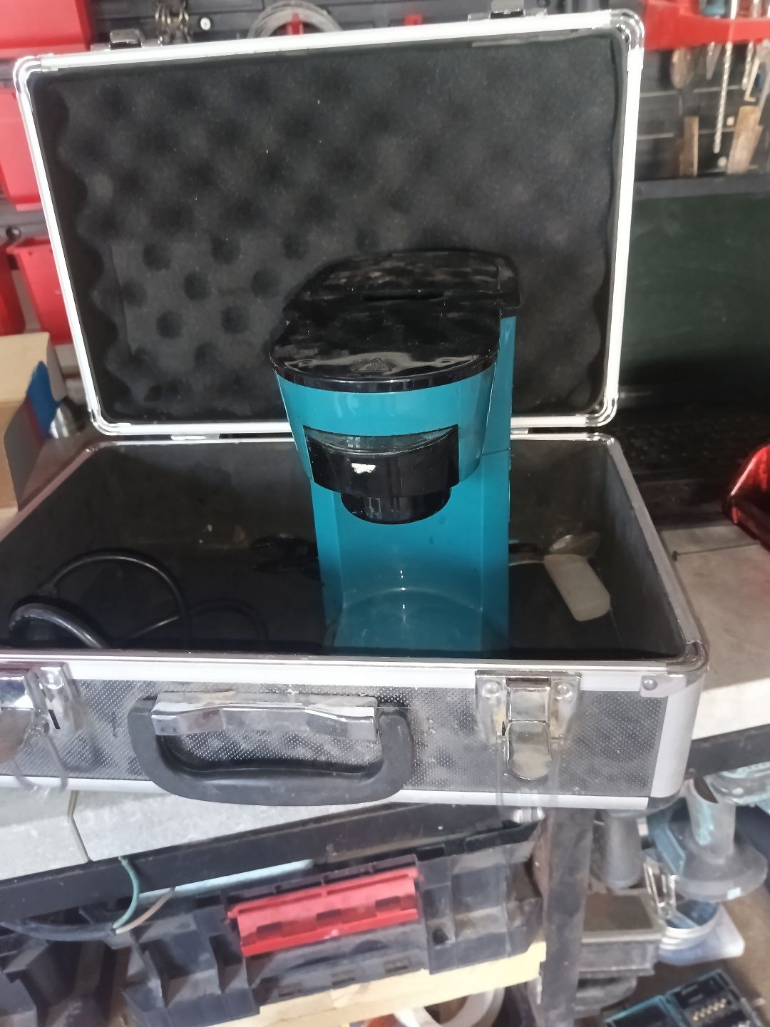 Ekspres do kawy Makita na kabel i baterie